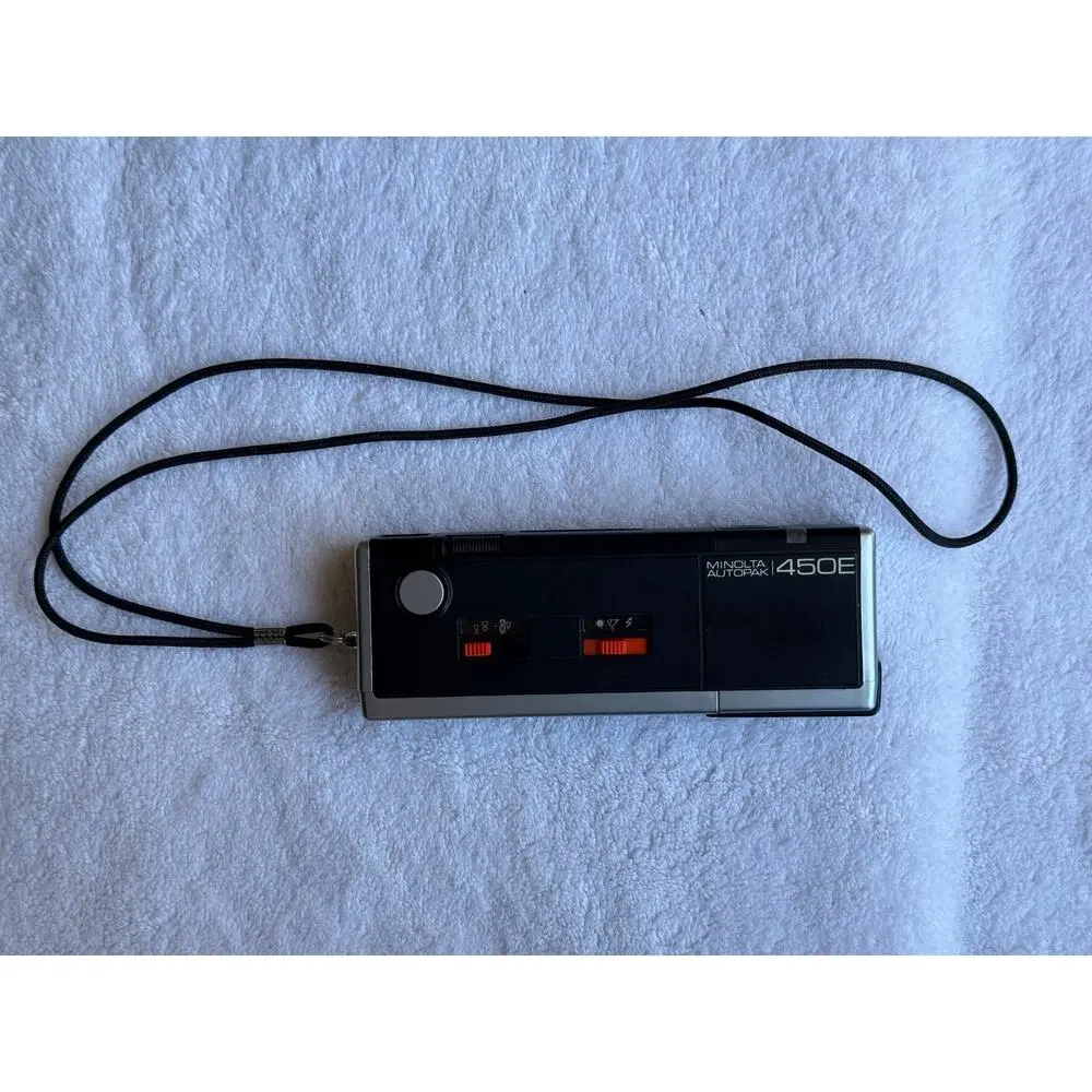 Minolta Autopak 450E Pocket 110 Film Camera